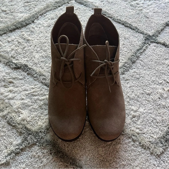 Donald J Pliner Makko bootie ankle boots lace up chunky wedge brown taupe 10 - Picture 2 of 15